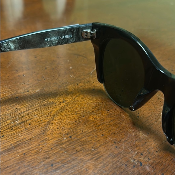 Black Sunglasses - Picture 2 of 4